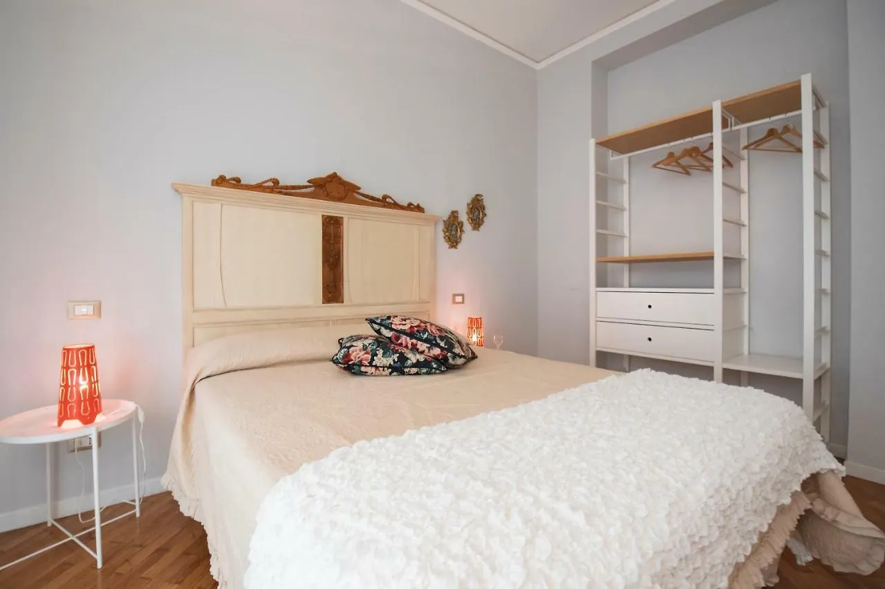 Laurus Apartments Trapani Italien